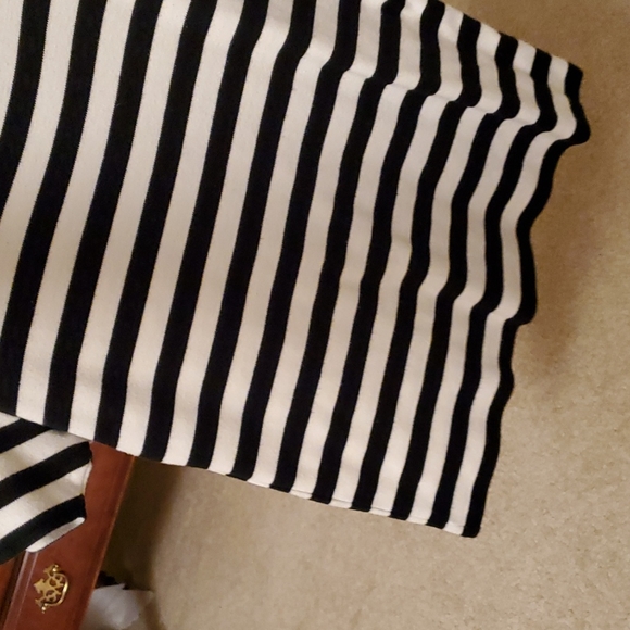 Top - Picture 3 of 4